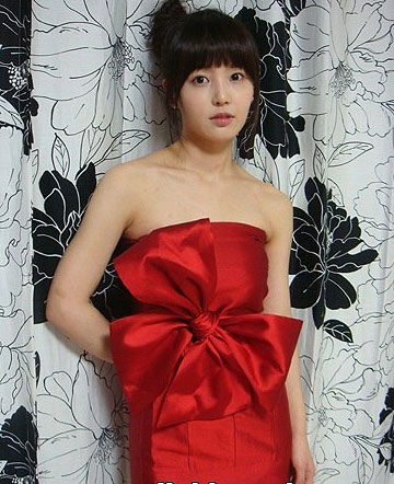 vu-dung-hang-ki-luc-cua-cac-my-nhan-han-3