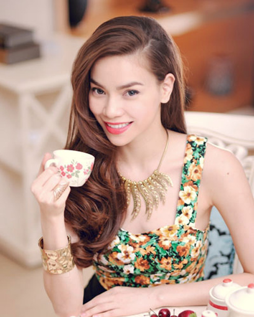 `Hồ `Hồ