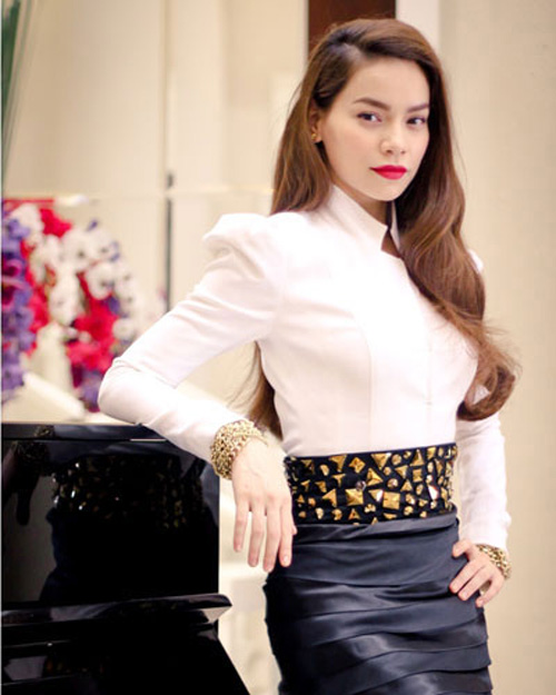 `Hồ `Hồ