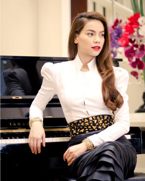 `Hồ `Hồ