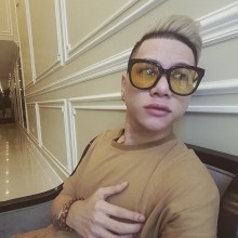 Hoàng Tôn “cầu cứu” JW vì chiếc mũi biến dạng