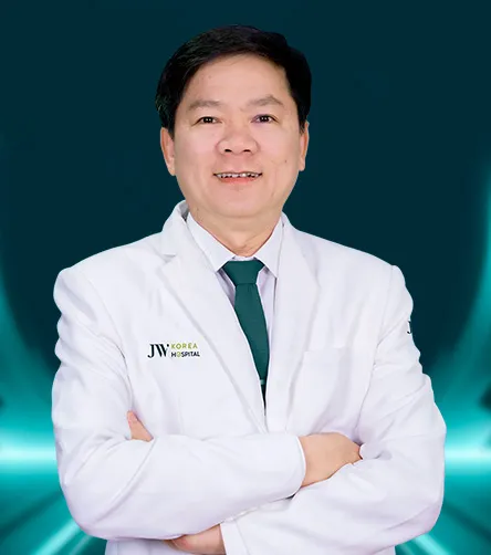 hinh-anh-tien-si-bac-si-tu-dung-tong-giam-doc-benh-vien-jw