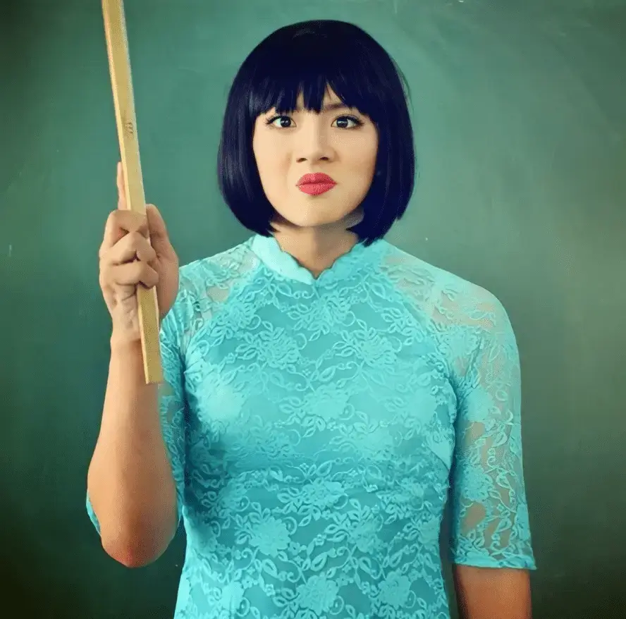 dien-vien-duy-khanh-co-giao-khanh