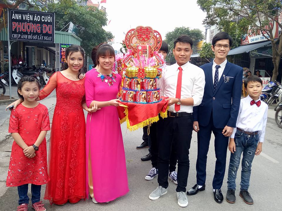 thục cưới 2