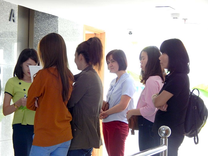 bs suh khách chờ gọi