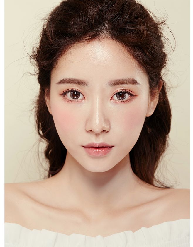 Nhấn mí mắt ở đâu