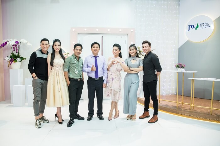 Giải mã nhan sắc 6