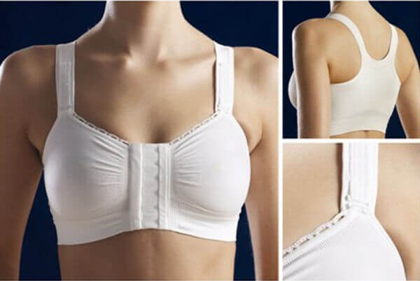 Mặc áo định đúng cách giúp quá trình định hình ngực diễn ra an toàn, nhanh chóng.
