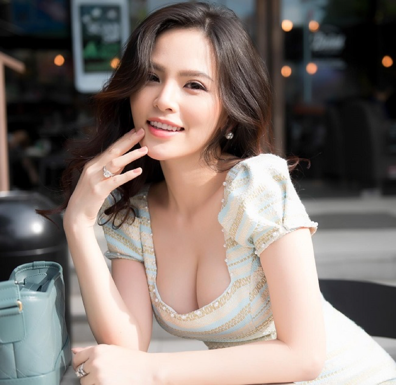 Hot girl Mì Gõ Phi Huyền Trang   Ảnh đẹp 