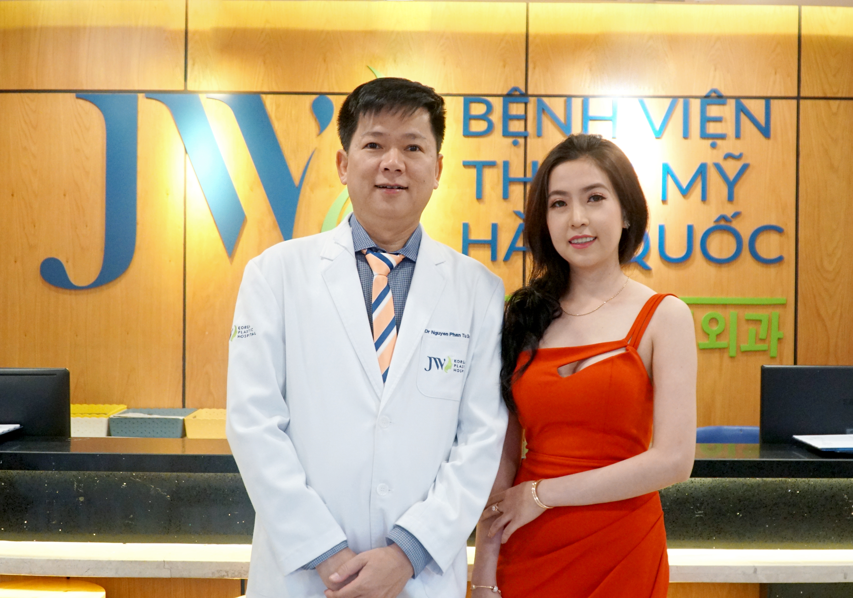 TS.BS Nguyễn Phan Tú Dung- người trực tiếp phẫu thuật nâng mũi cho Người đẹp Tây Đô Thái Ngọc