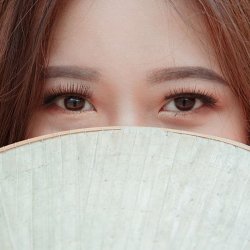 Làm thế nào để mắt mí lót trở thành hai mí?