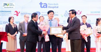 Bác Sĩ Tú Dung Thẩm Mỹ Điều Trị Tái Tạo Mặt Biến Dạng Gây Ấn Tượng Với Ngành Y Tế