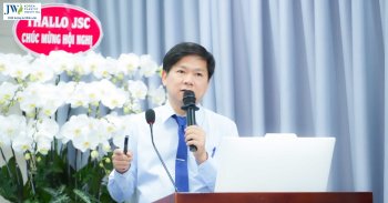 Bác sĩ Tú Dung báo cáo ấn tượng về nâng mũi sụn sườn cho người lớn tuổi