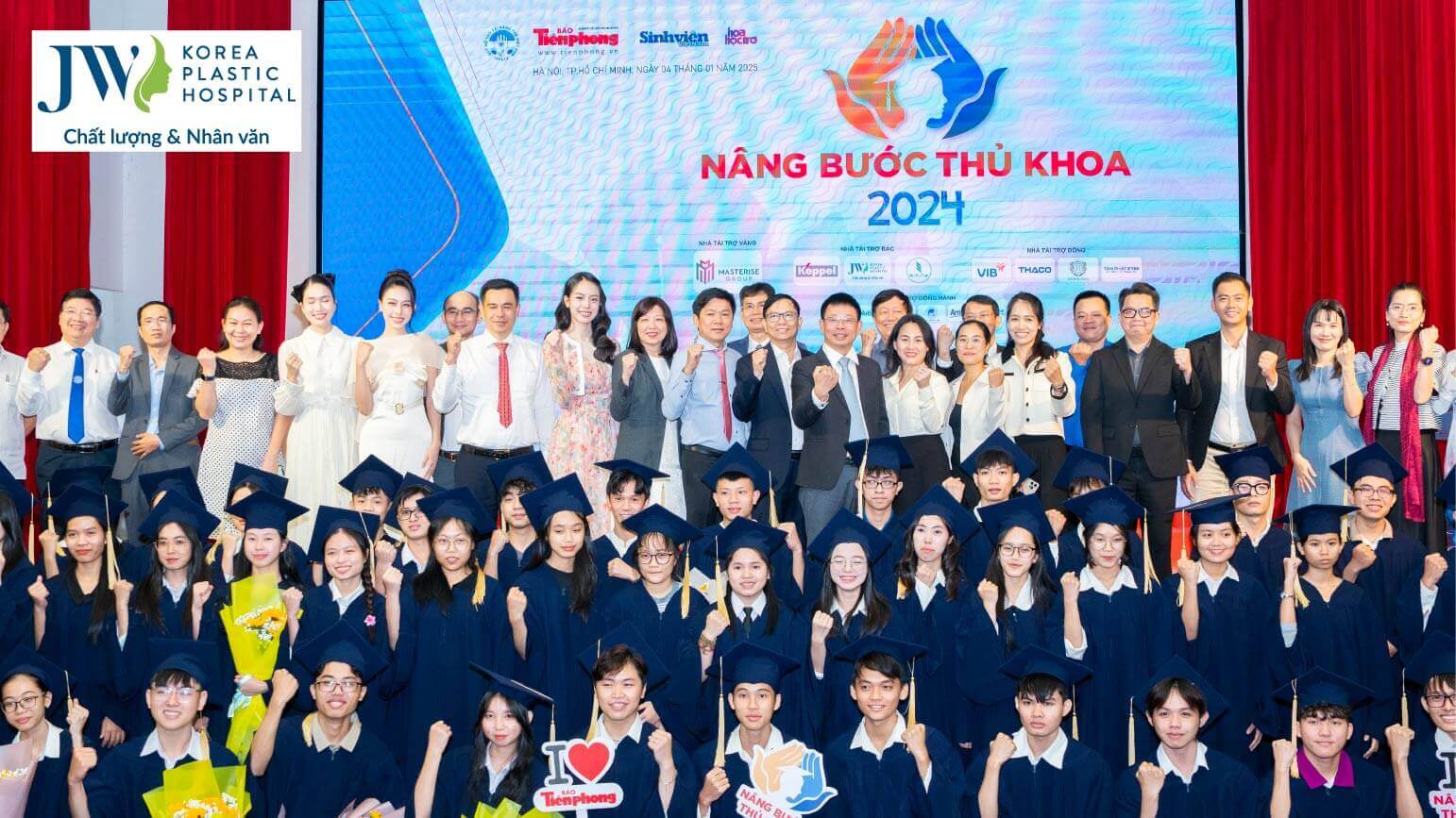 nang-buoc-thu-khoa