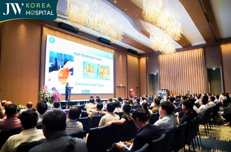 Đội ngũ bác sĩ JW tham dự hội nghị HPASS 2025