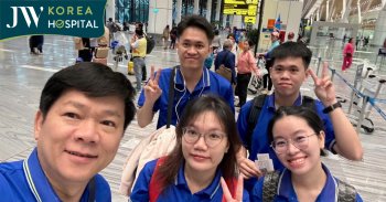 Bệnh viện JW Hàn Quốc khởi hành đến miền Trung hỗ trợ bà con sau bão số 13