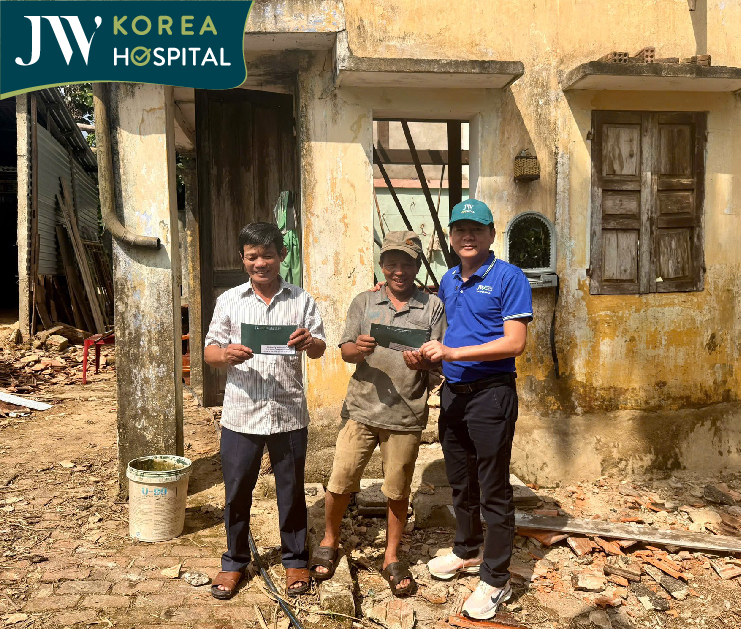 thumb web 1411 dot 2 20