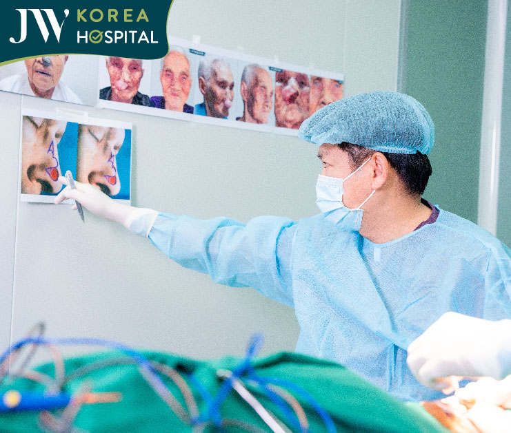 Bác sĩ Tú Dung quyết định thay đổi chiến lược phẫu thuật cho sư bà Khơ-me 