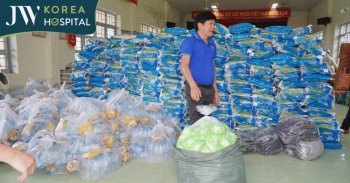 Sự thật về việc bác sĩ Tú Dung cứu trợ bà con Phú Yên đến hết sạch tiền