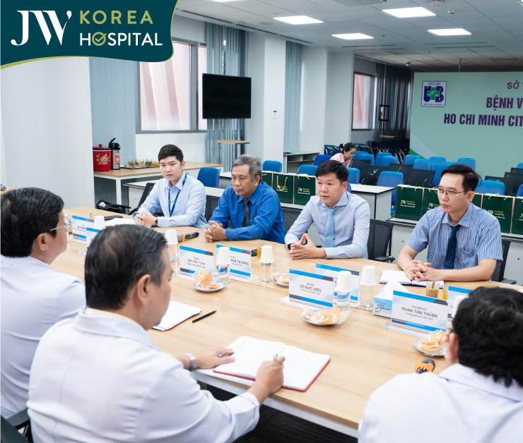 bệnh viện JW có buổi kí kết hợp tác với bệnh viện Ung bướu TP.HCM