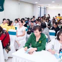 Hơn 500 người đến sự kiện ra mắt công nghệ thẩm mỹ mới J PLASMA không phẫu thuật